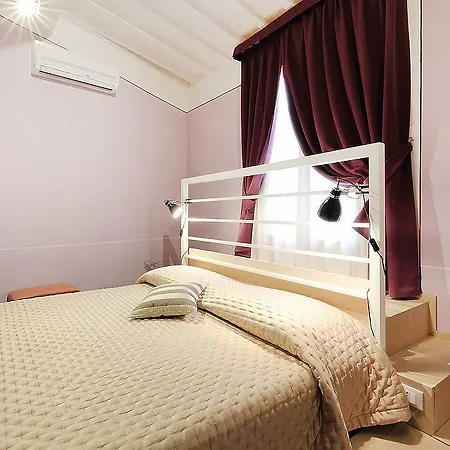فندق مبيت وإفطار Uffizi Harmony 3*