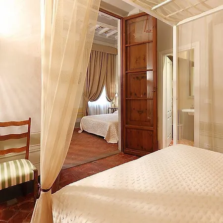 Uffizi Harmony فندق مبيت وإفطار