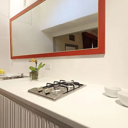 Uffizi Harmony فندق مبيت وإفطار 3*