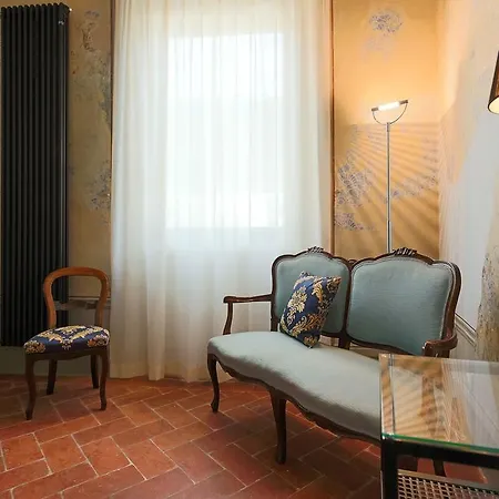 Uffizi Harmony Bed & Breakfast 3*