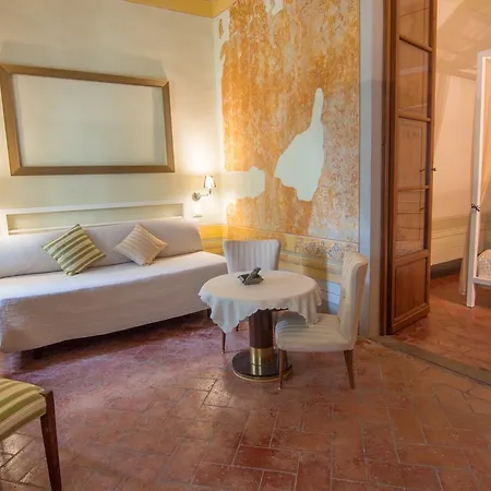 Uffizi Harmony Couette-café 3*